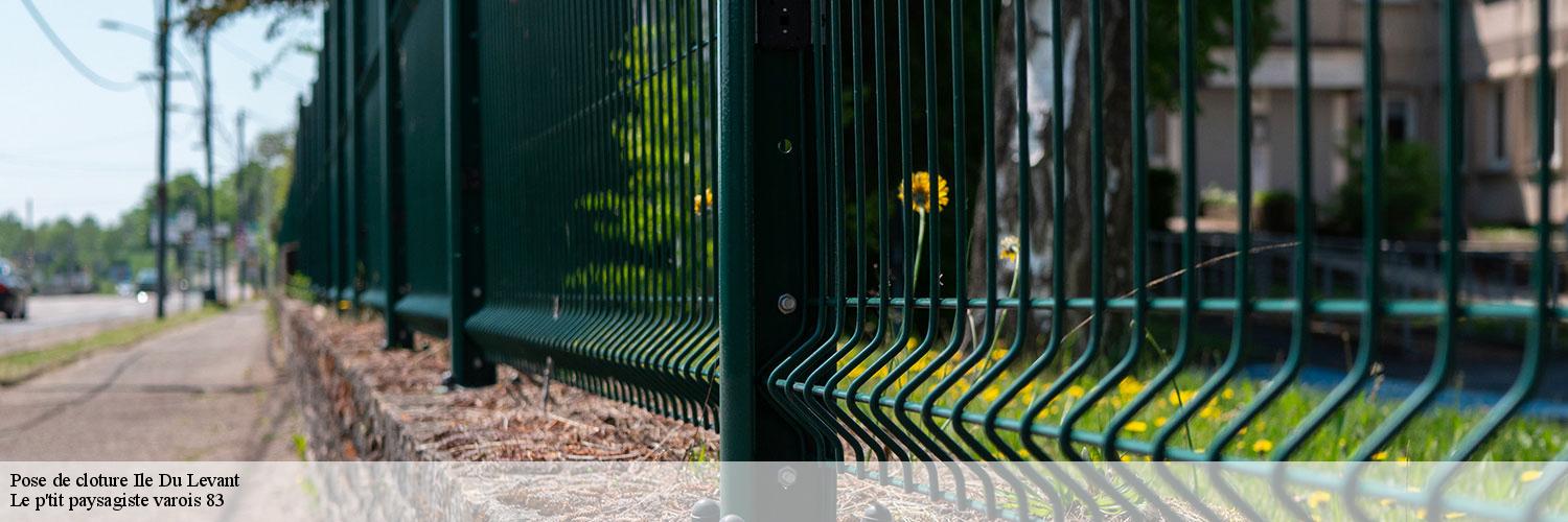 Pose de cloture 83400